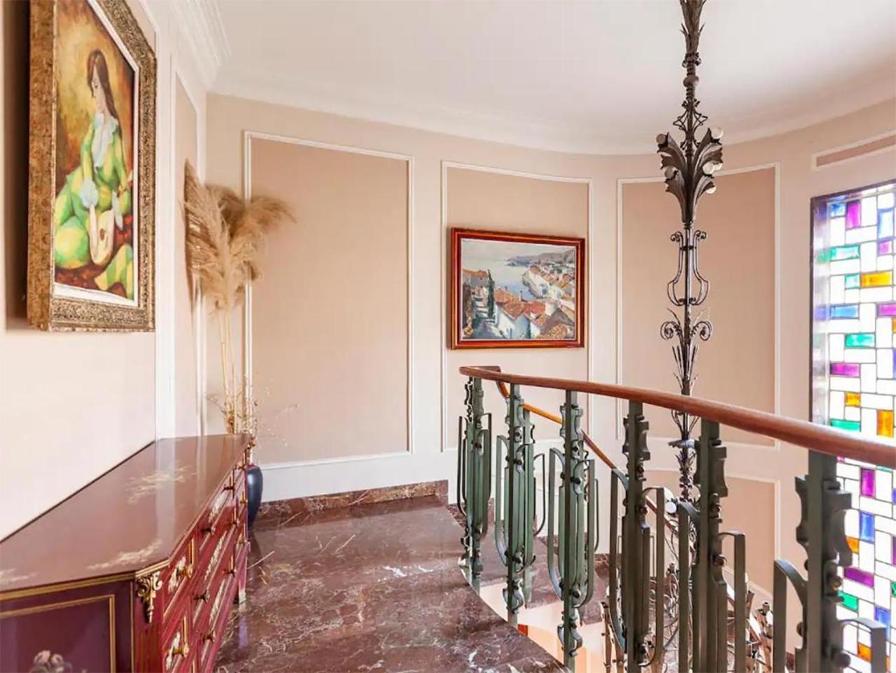 Habitacio V Cal Kim Apartment Martorell Luaran gambar