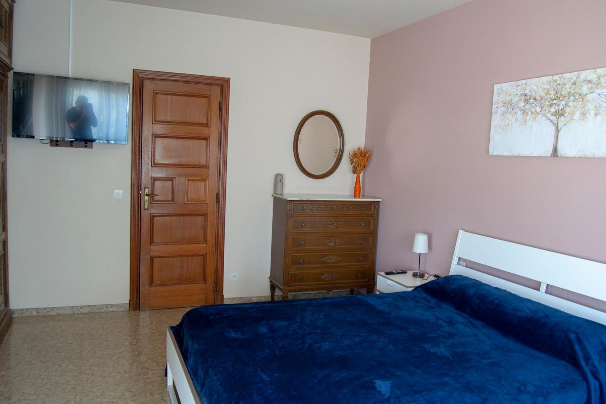 Habitacio V Cal Kim Apartment Martorell Luaran gambar